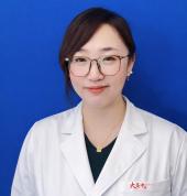 Acupuncturist Jenny Su