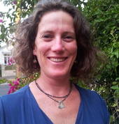 Roni Neeley, Acupuncturist