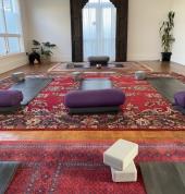 Barefoot Yoga Ashburton (7700) Vinyasa Yoga 1_small