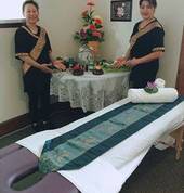 Girls waiting to relax your tired body with Oil Massage