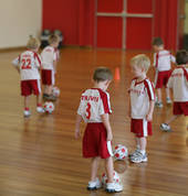 Little Kickers Howick and Manukau East Dannemora (2016) Running Coaches 4_small