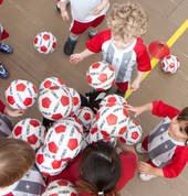 Little Kickers Howick and Manukau East Dannemora (2016) Running Coaches 7_small